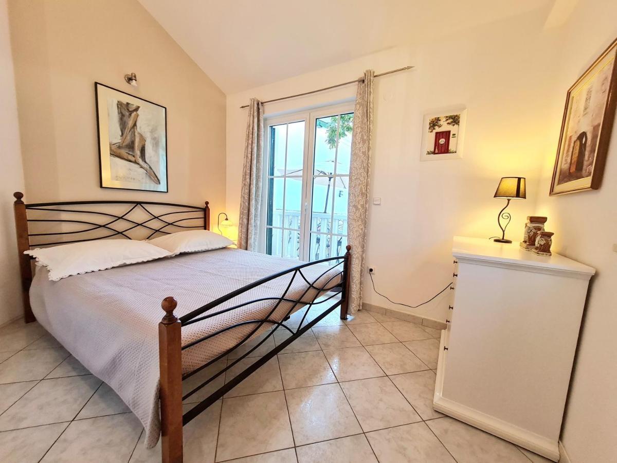 Apartment Ivana Borak Omiš Dış mekan fotoğraf