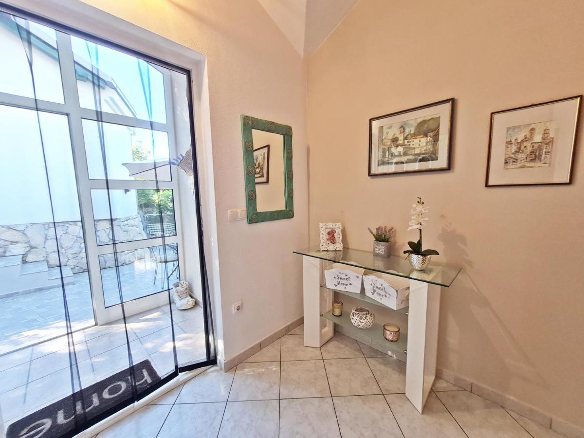 Apartment Ivana Borak Omiš Dış mekan fotoğraf